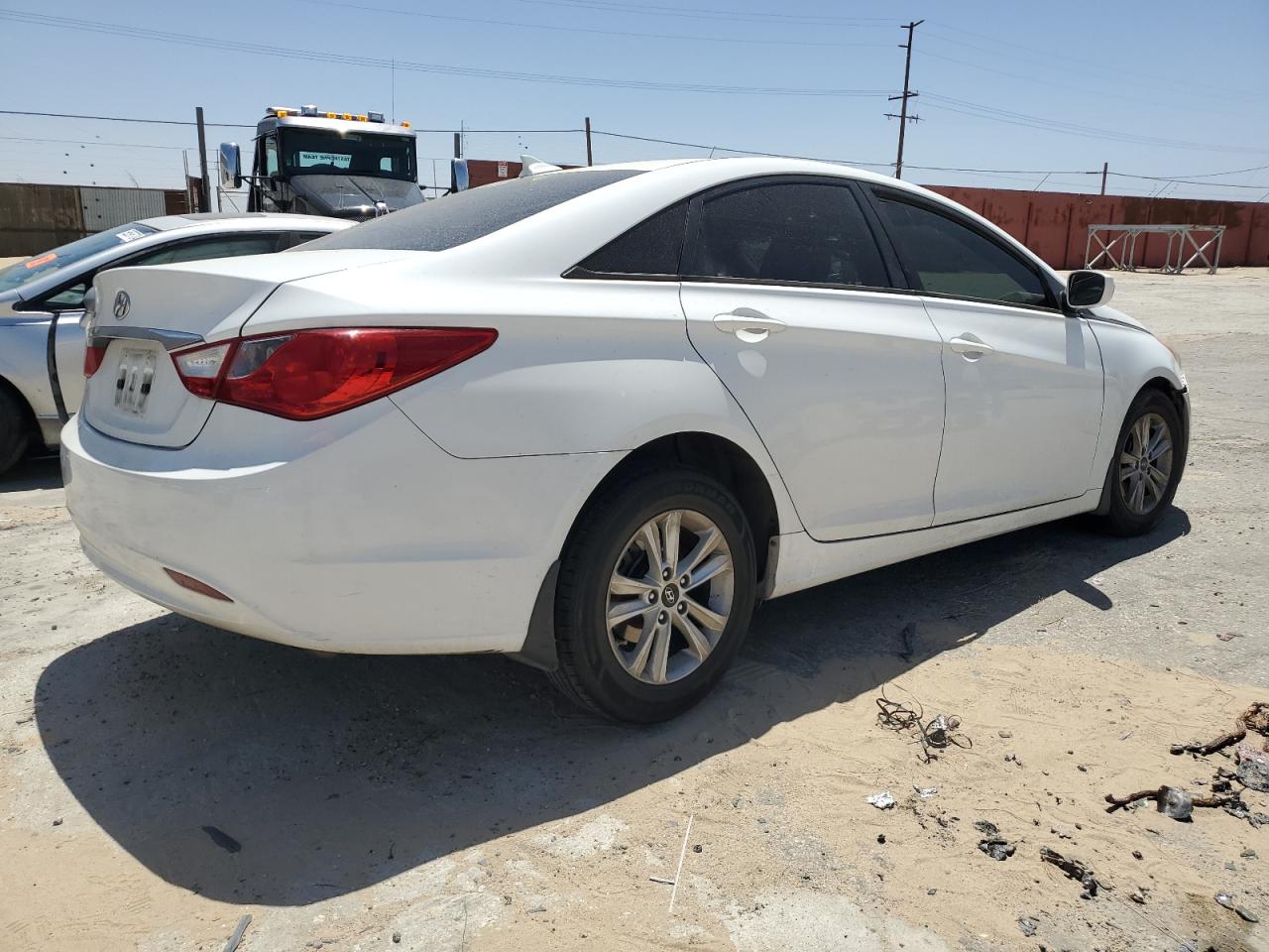 2013 Hyundai Sonata - Image 3