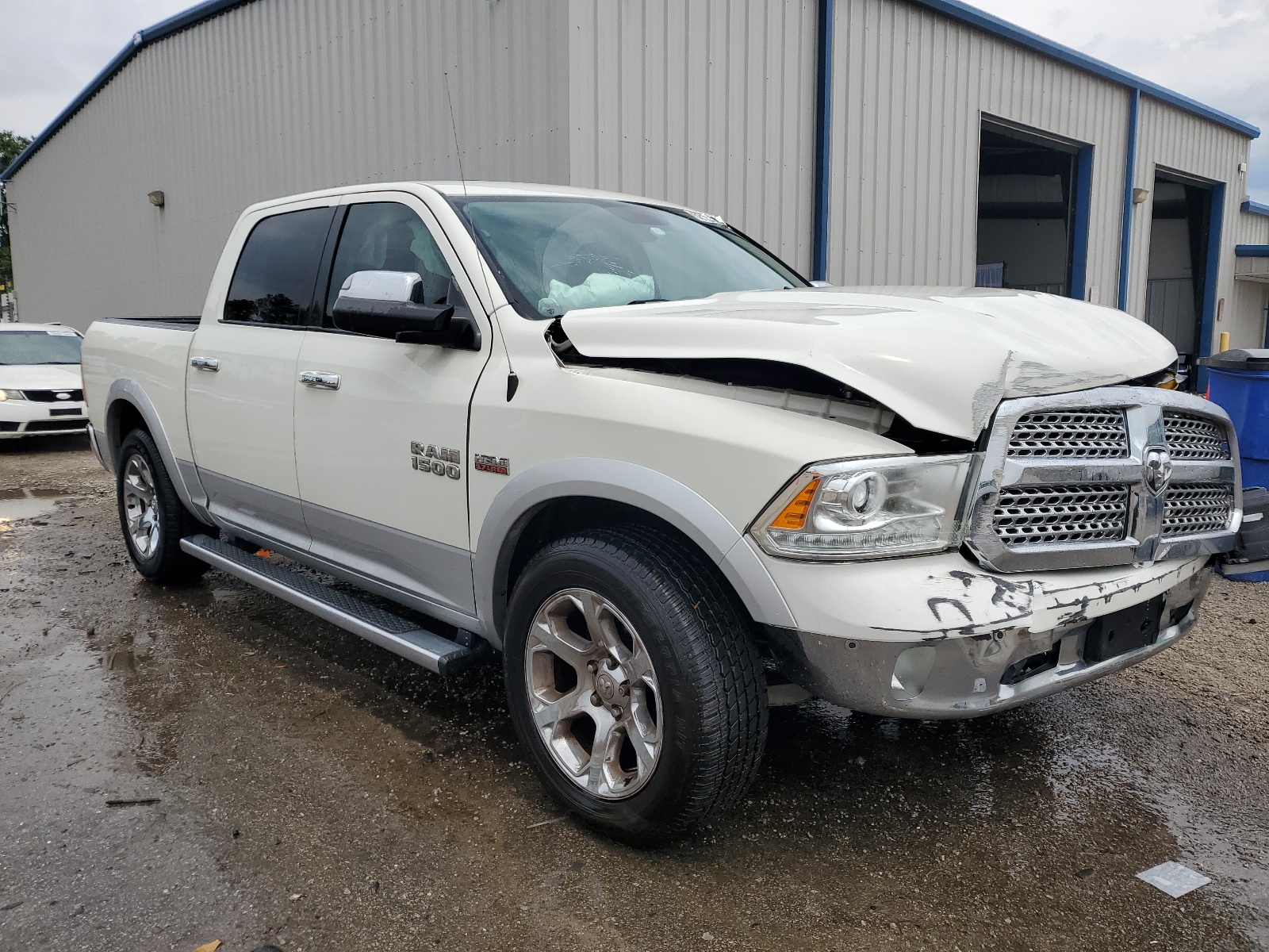 2017 Ram 1500 Laramie vin: 1C6RR6NT1HS513705