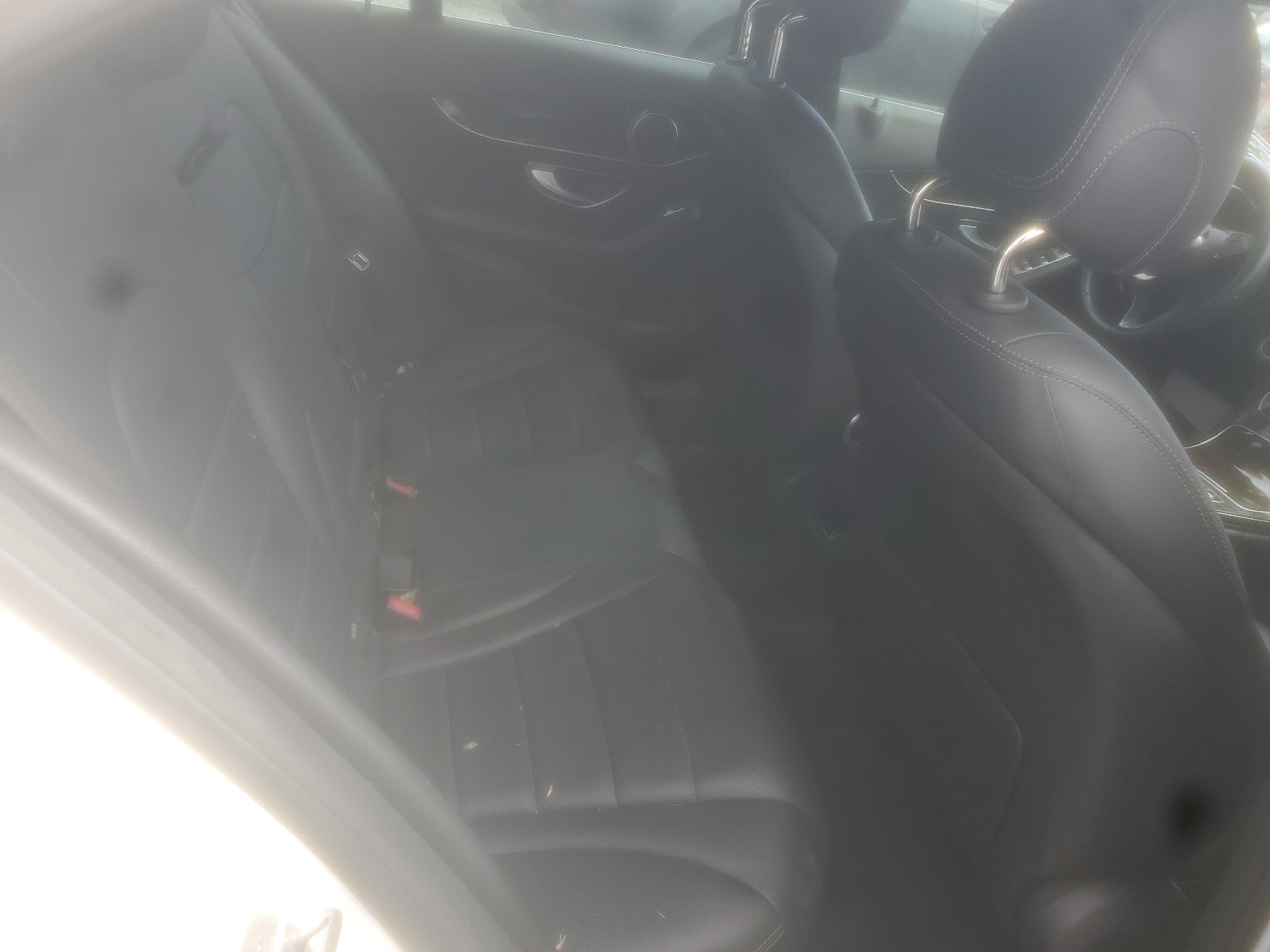 55SWF4JBXJU255465 2018 Mercedes-Benz C 300