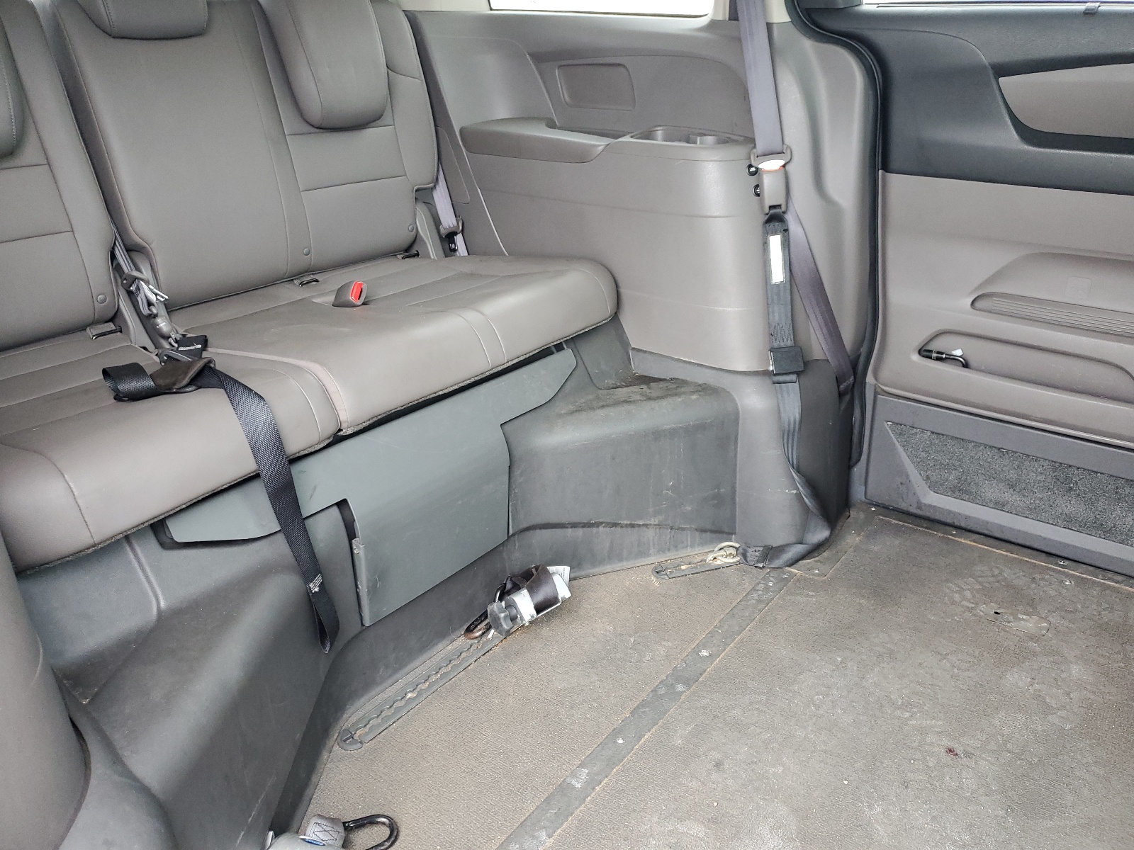 5FNRL5H62CB037951 2012 Honda Odyssey Exl