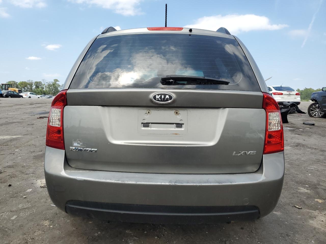 2009 Kia Rondo Lx VIN: KNAFG526897252858 Lot: 60919974