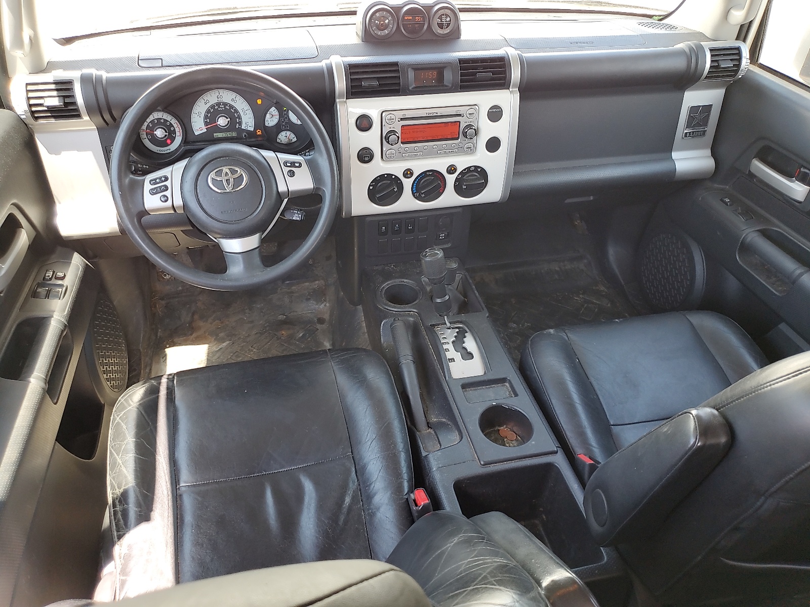 JTEBU4BF2BK102764 2011 Toyota Fj Cruiser