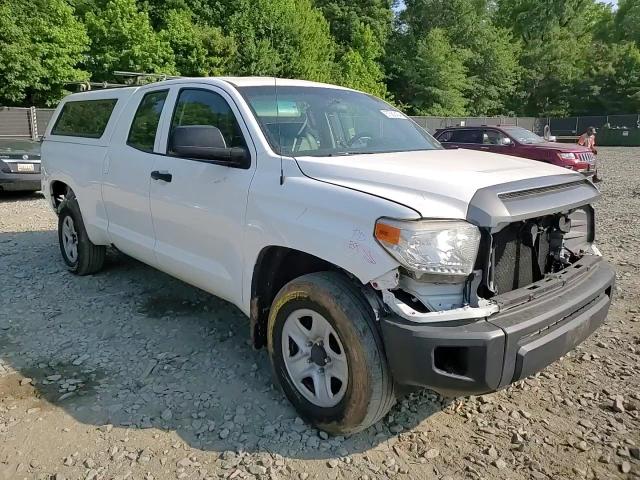 2017 Toyota Tundra Double Cab Sr/Sr5 VIN: 5TFUM5F12HX073795 Lot: 57582454