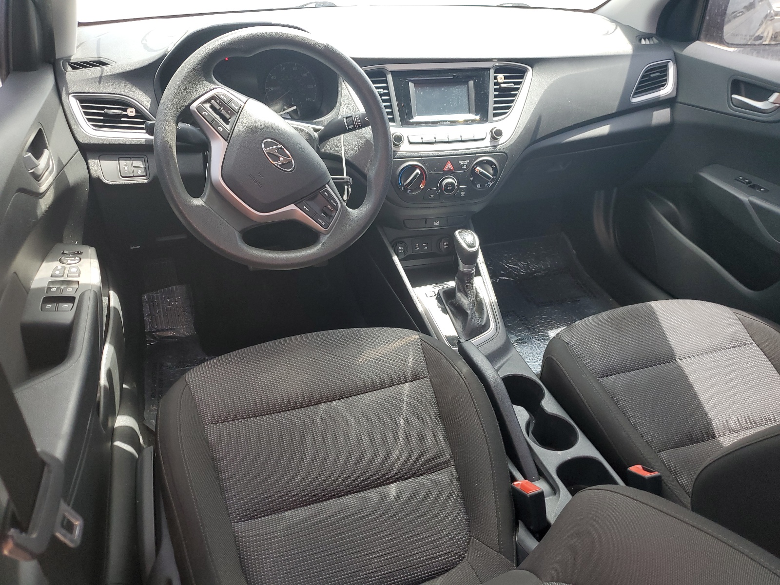 3KPC24A68ME137282 2021 Hyundai Accent Se