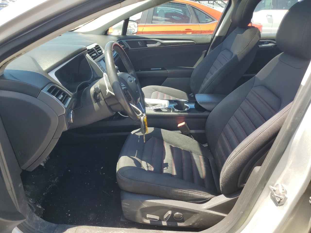 2015 Ford Fusion Se VIN: 1FA6P0HD2F5106528 Lot: 60088474