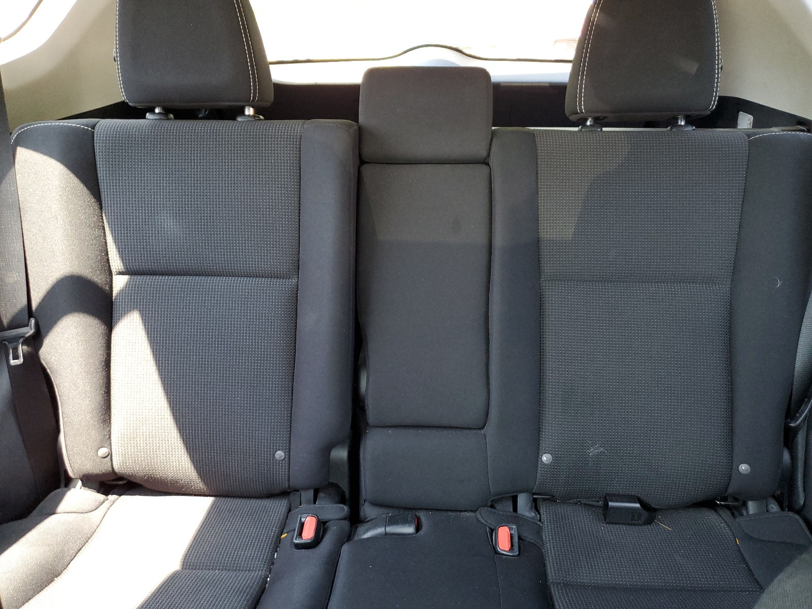 2T3RFREV5HW640887 2017 Toyota Rav4 Xle