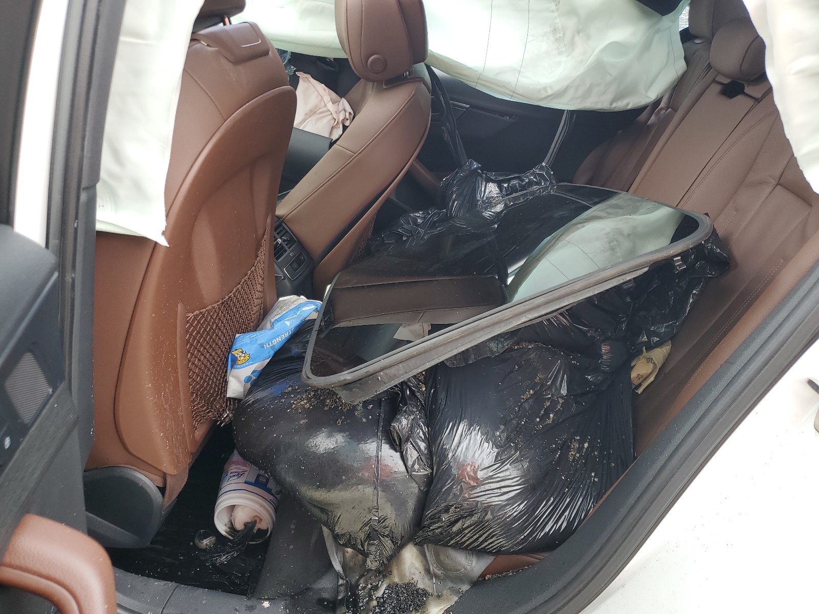 WAUGNAF4XHN019019 2017 Audi A4 Premium