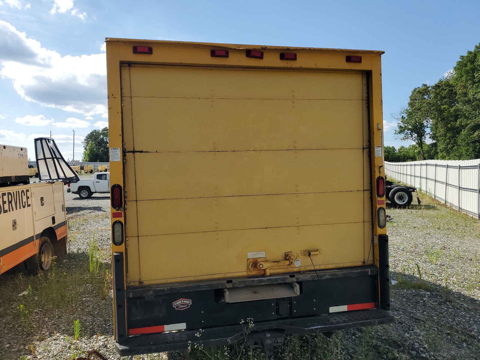 1GDJG31K981904156 2008 GMC Savana Cutaway G3500