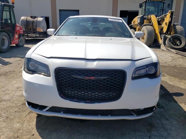  CHRYSLER 300 2023 Белый