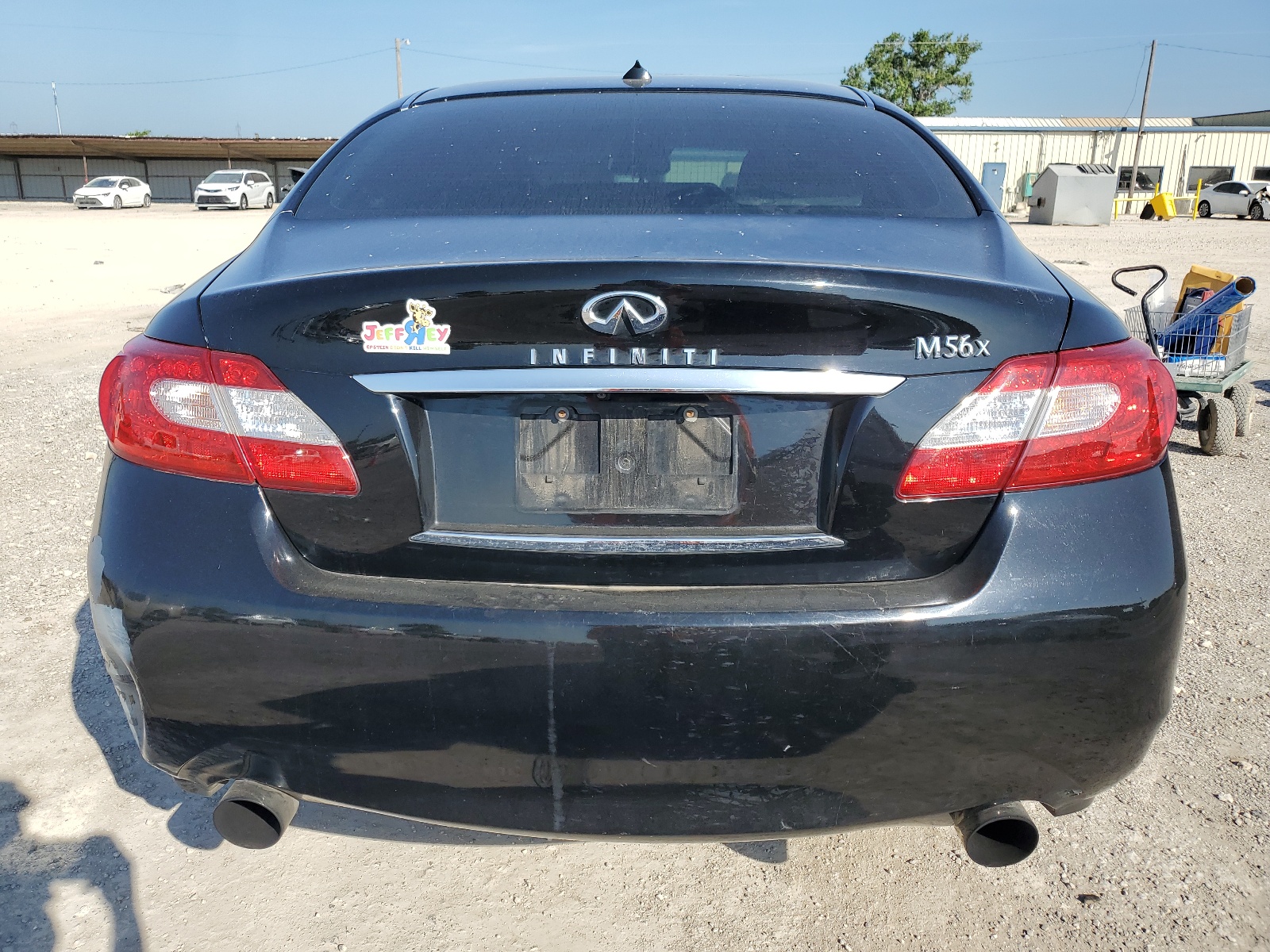 JN1AY1AR3BM570184 2011 Infiniti M56 X