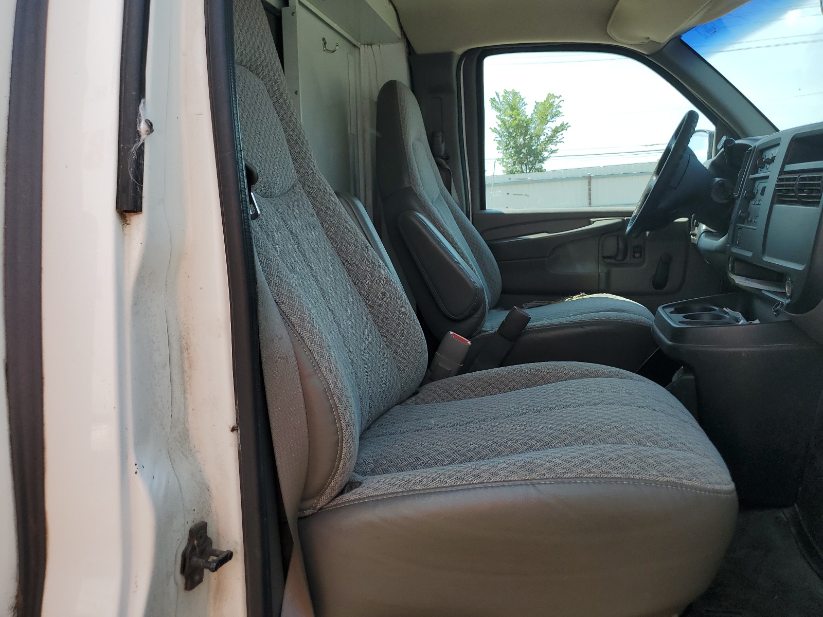 1GDHG31U041100970 2004 GMC Savana Cutaway G3500