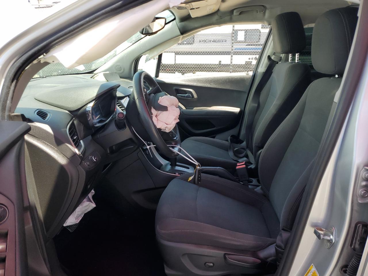 2019 Chevrolet Trax Ls VIN: 3GNCJKSB1KL174127 Lot: 59787424