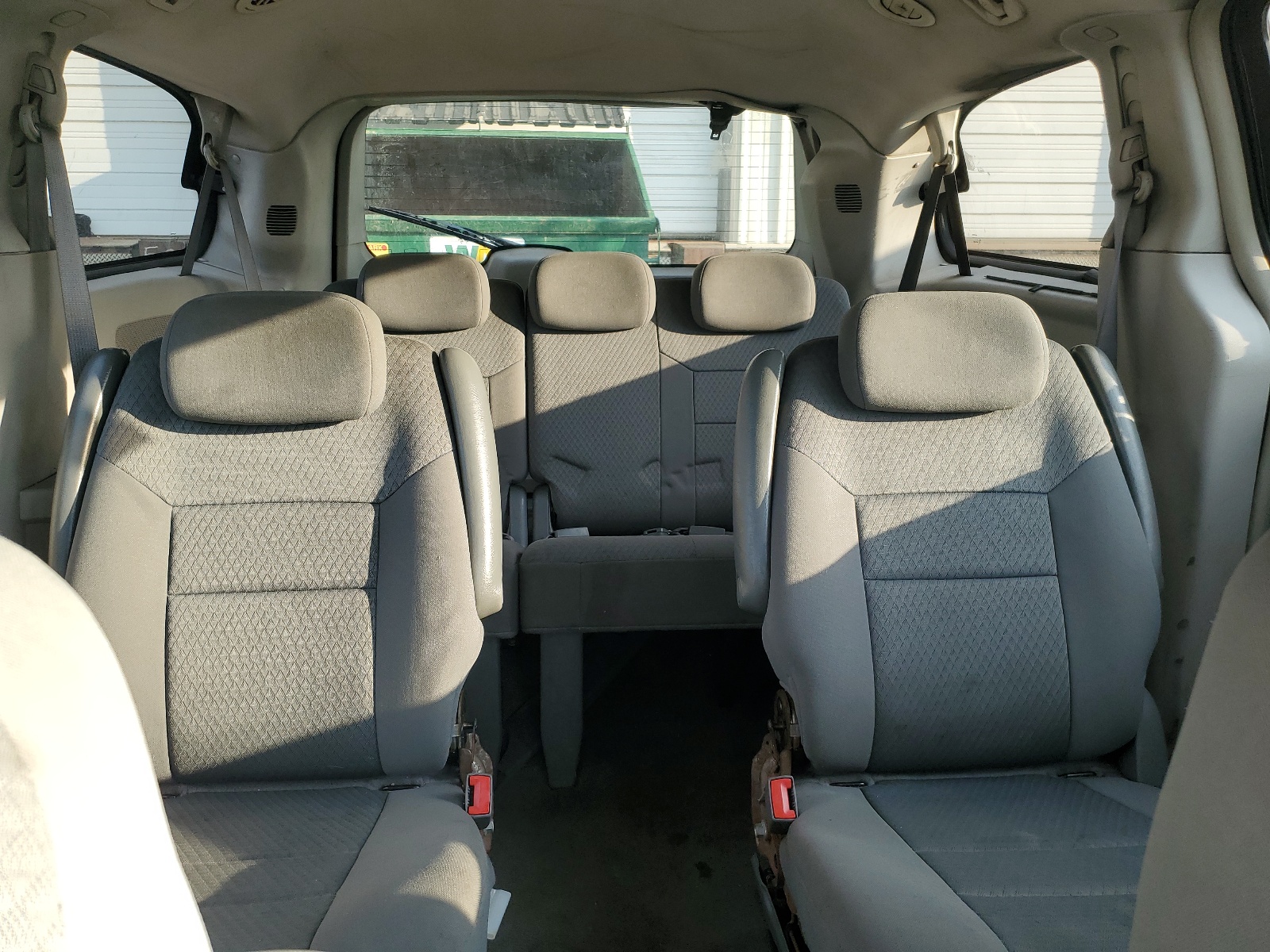 2A4RR4DE2AR148534 2010 Chrysler Town & Country Lx