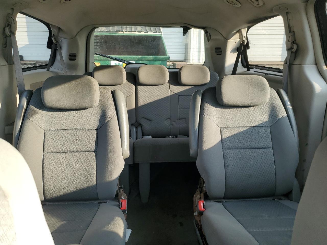 2010 Chrysler Town & Country Lx VIN: 2A4RR4DE2AR148534 Lot: 58466424