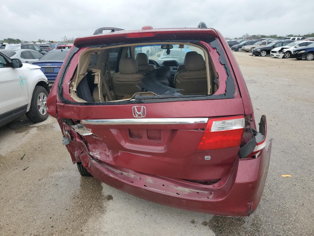 2006 Honda Odyssey Touring VIN: 5FNRL38886B118205 Lot: 56407035