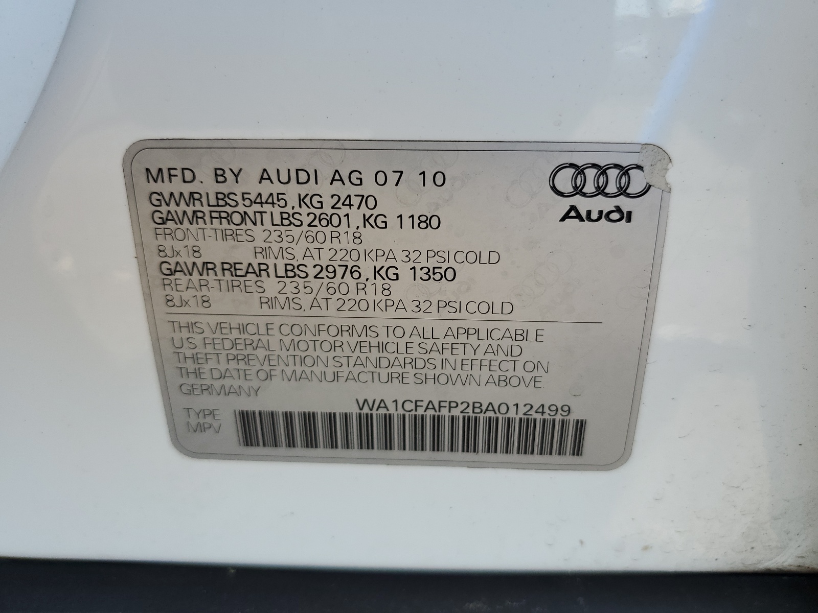 WA1CFAFP2BA012499 2011 Audi Q5 Premium