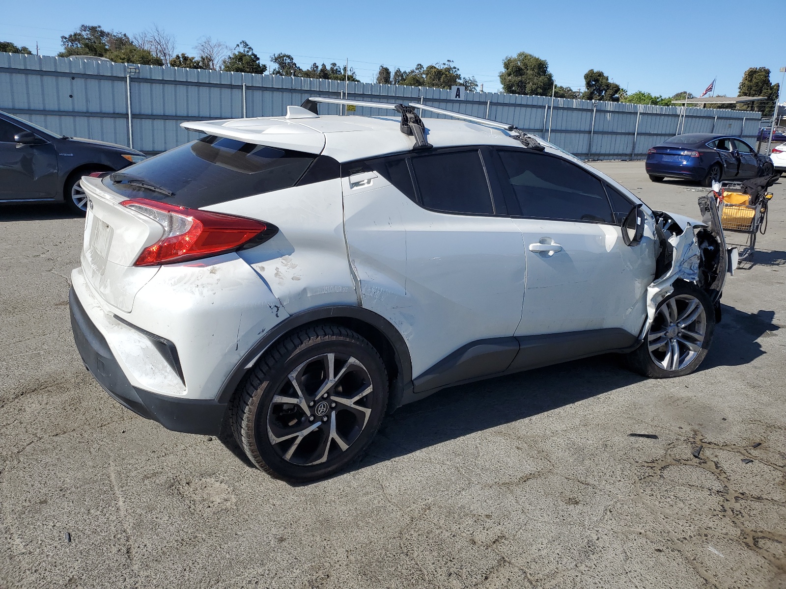 2018 Toyota C-Hr Xle vin: NMTKHMBX1JR042242