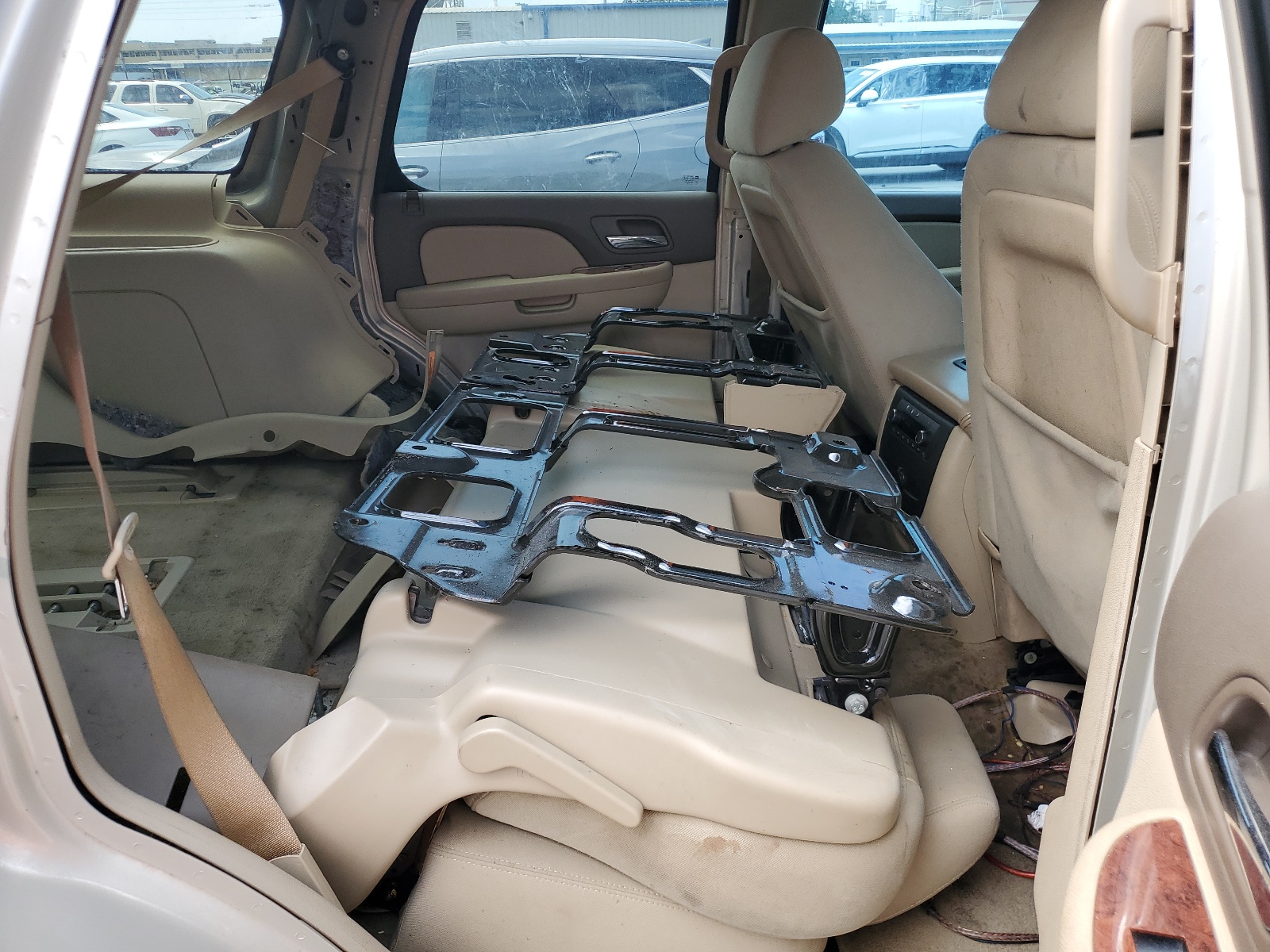 1GNSCAE07CR259087 2012 Chevrolet Tahoe C1500 Ls