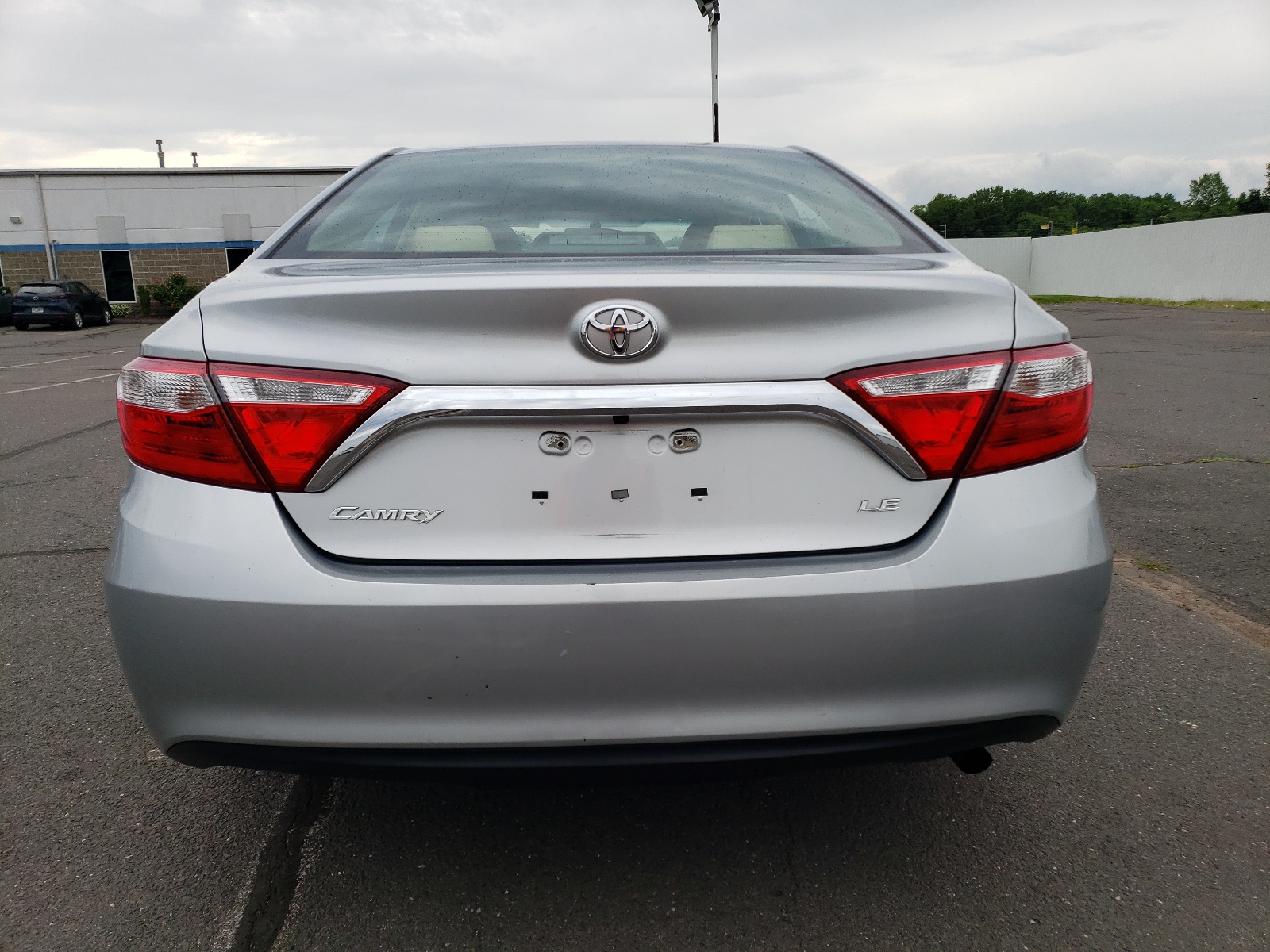 2017 Toyota Camry Le vin: 4T1BF1FKXHU401559