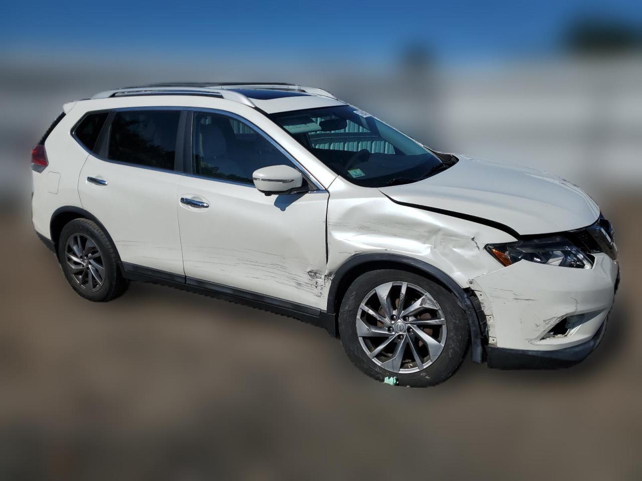 2015 Nissan Rogue - Image 4
