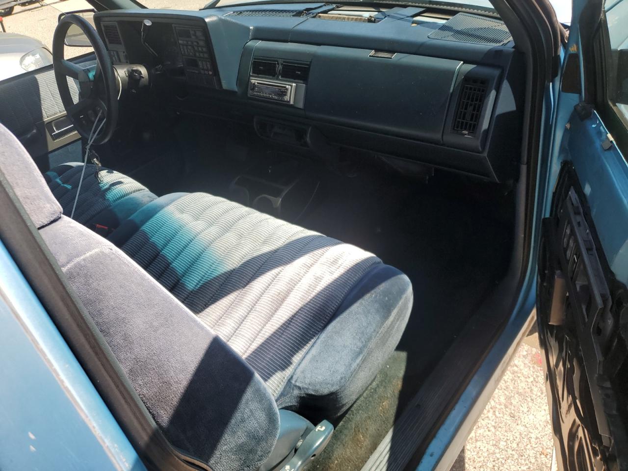 1993 Chevrolet Gmt-400 C1500 VIN: 2GCEC19K3P1117481 Lot: 58530164