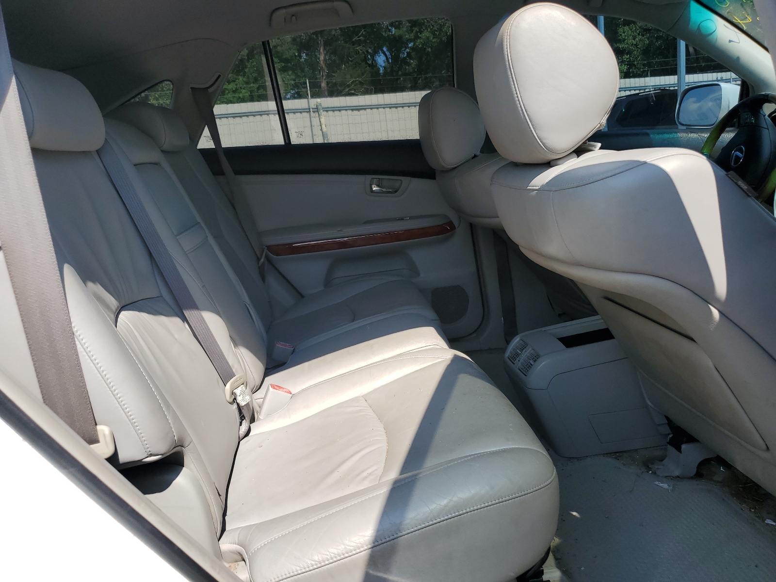 2T2GA31U54C006320 2004 Lexus Rx 330