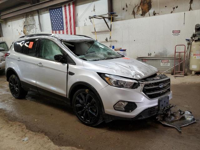  FORD ESCAPE 2019 Серебристый