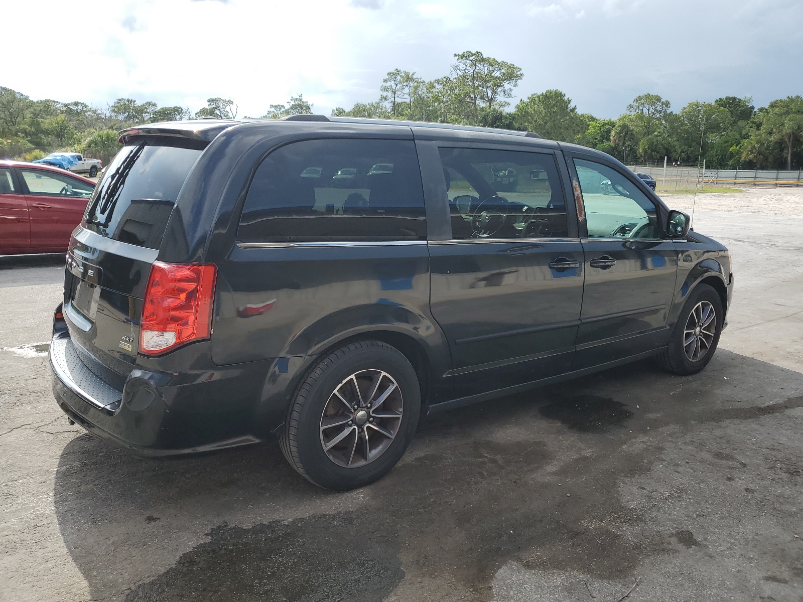 2017 Dodge Grand Caravan Sxt vin: 2C4RDGCG9HR800021