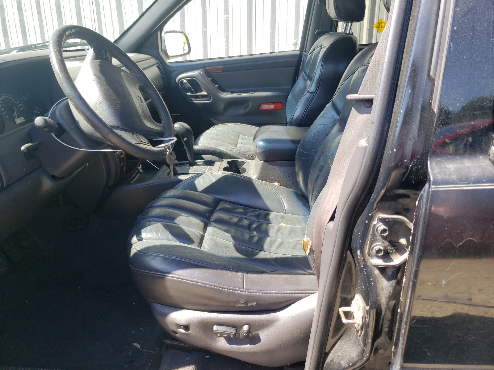 1J4GW68N0XC545229 1999 Jeep Grand Cherokee Limited