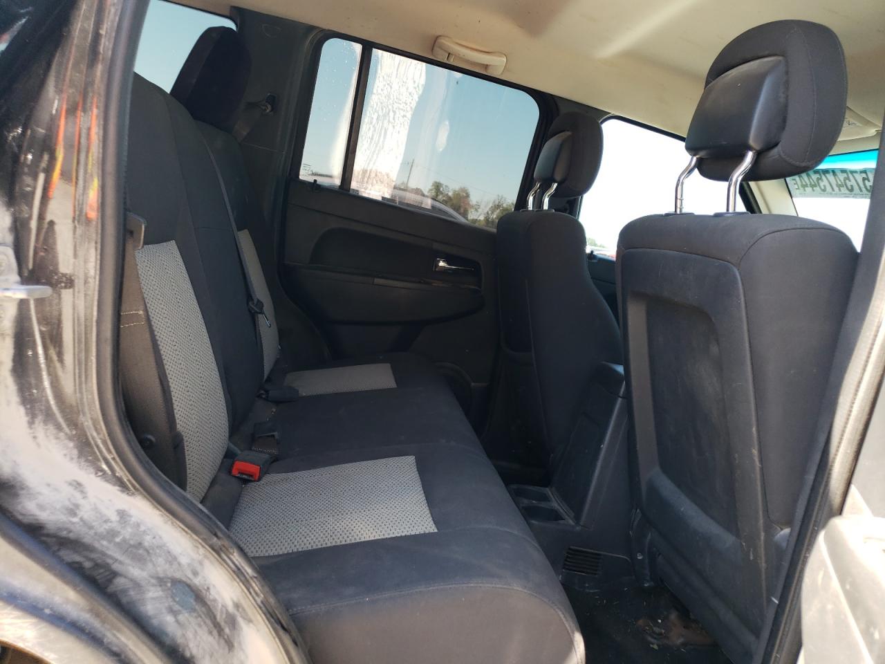 1J4PN2GKXAW159524 2010 Jeep Liberty Sport