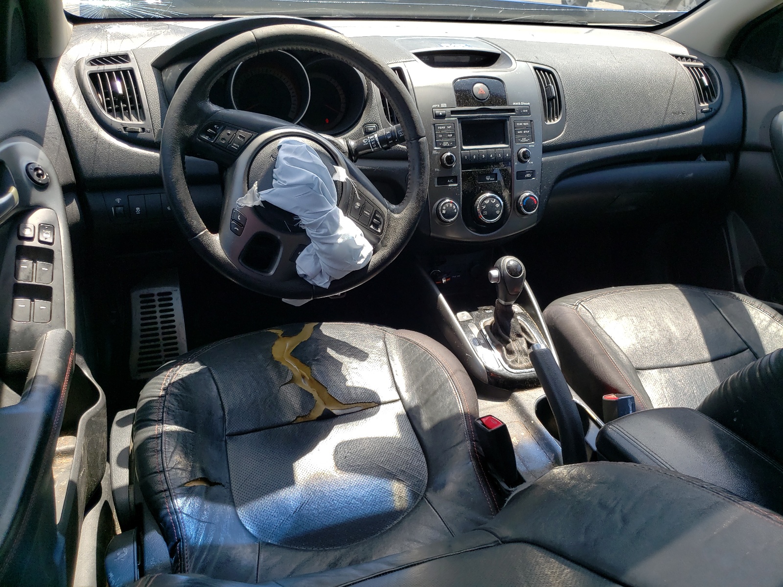 KNAFW5A33C5558041 2012 Kia Forte Sx