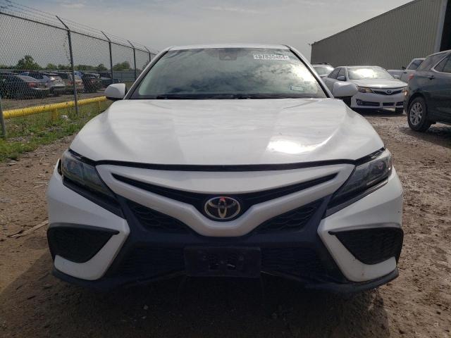  TOYOTA CAMRY 2021 Белы