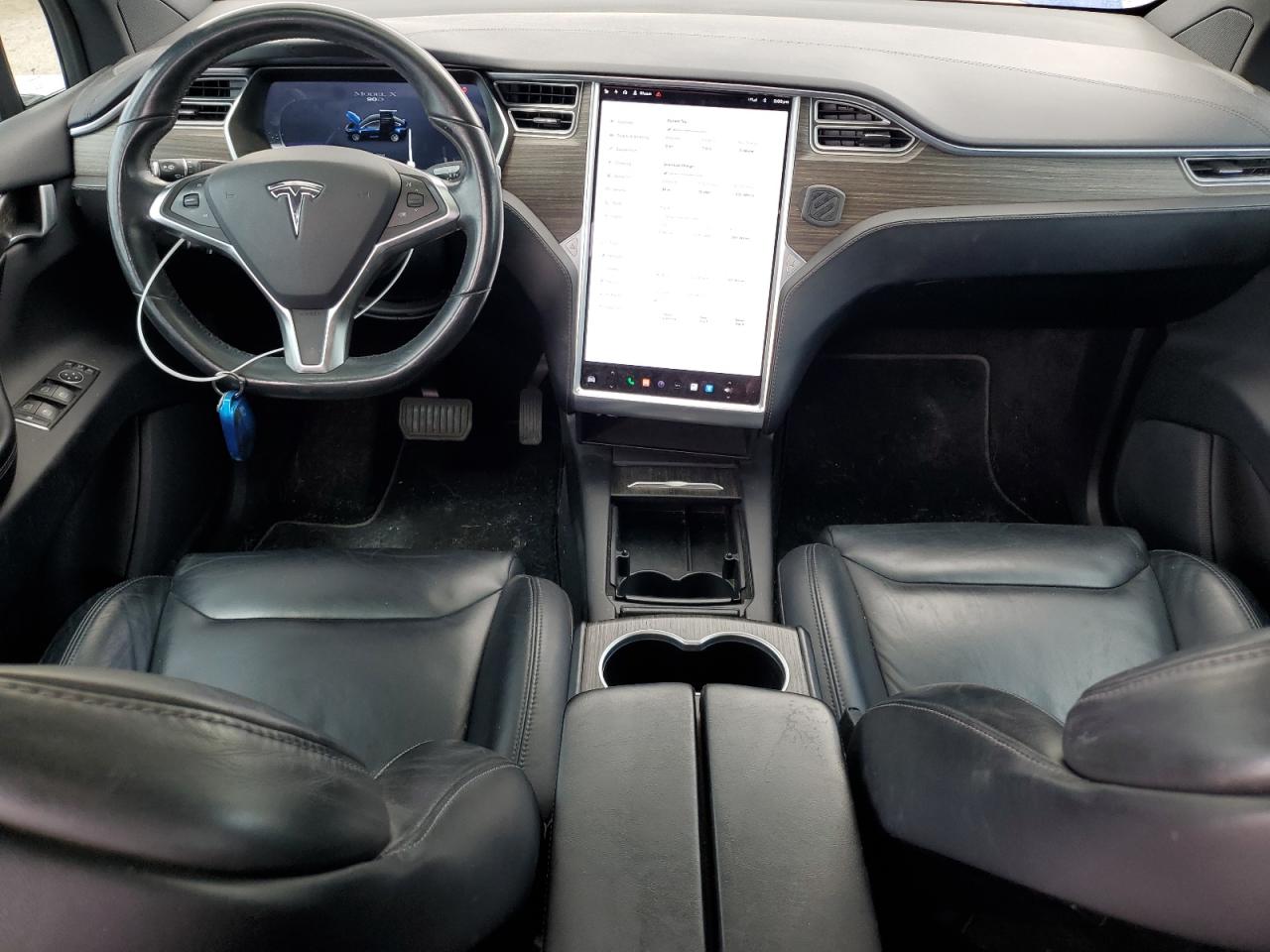 5YJXCBE24GF011042 2016 Tesla Model X