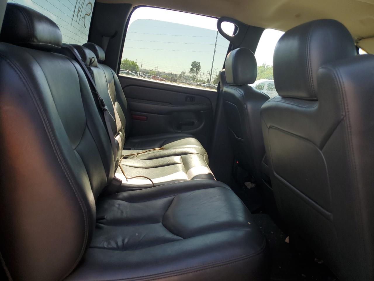 2006 Chevrolet Silverado - Image 10