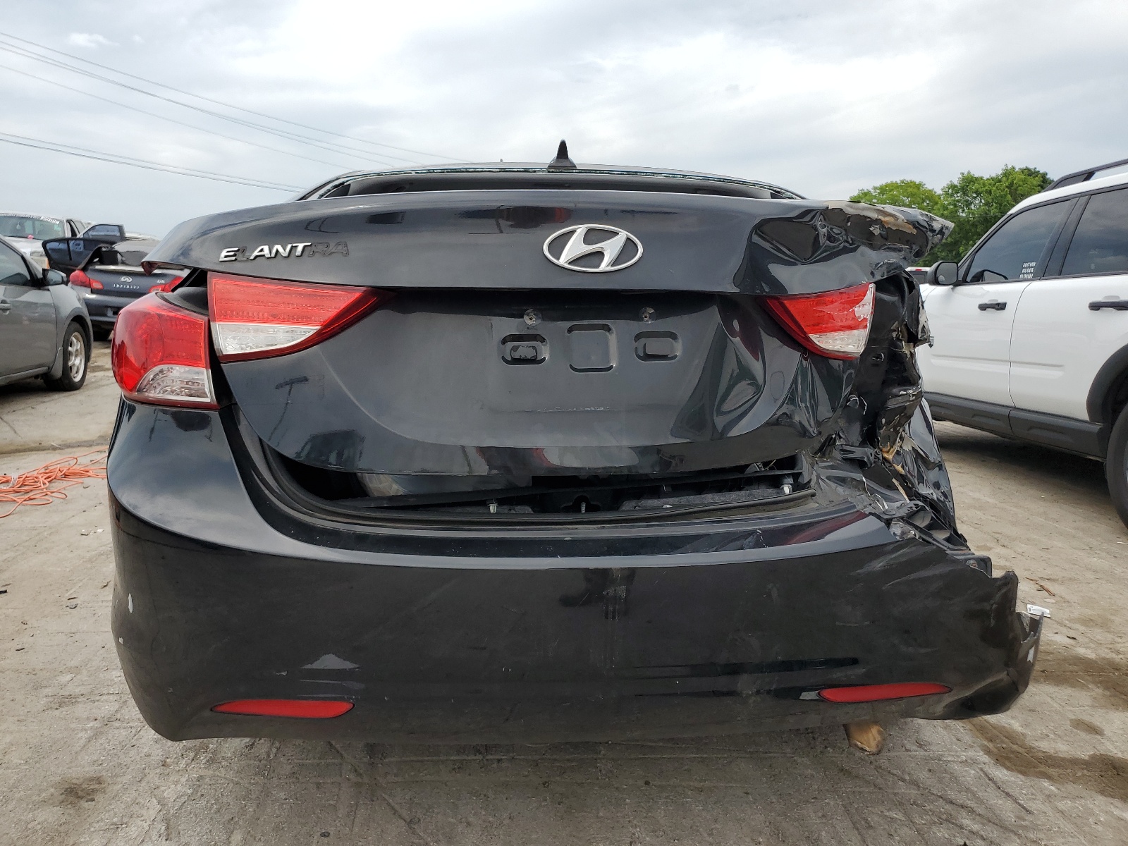 5NPDH4AE6BH011540 2011 Hyundai Elantra Gls