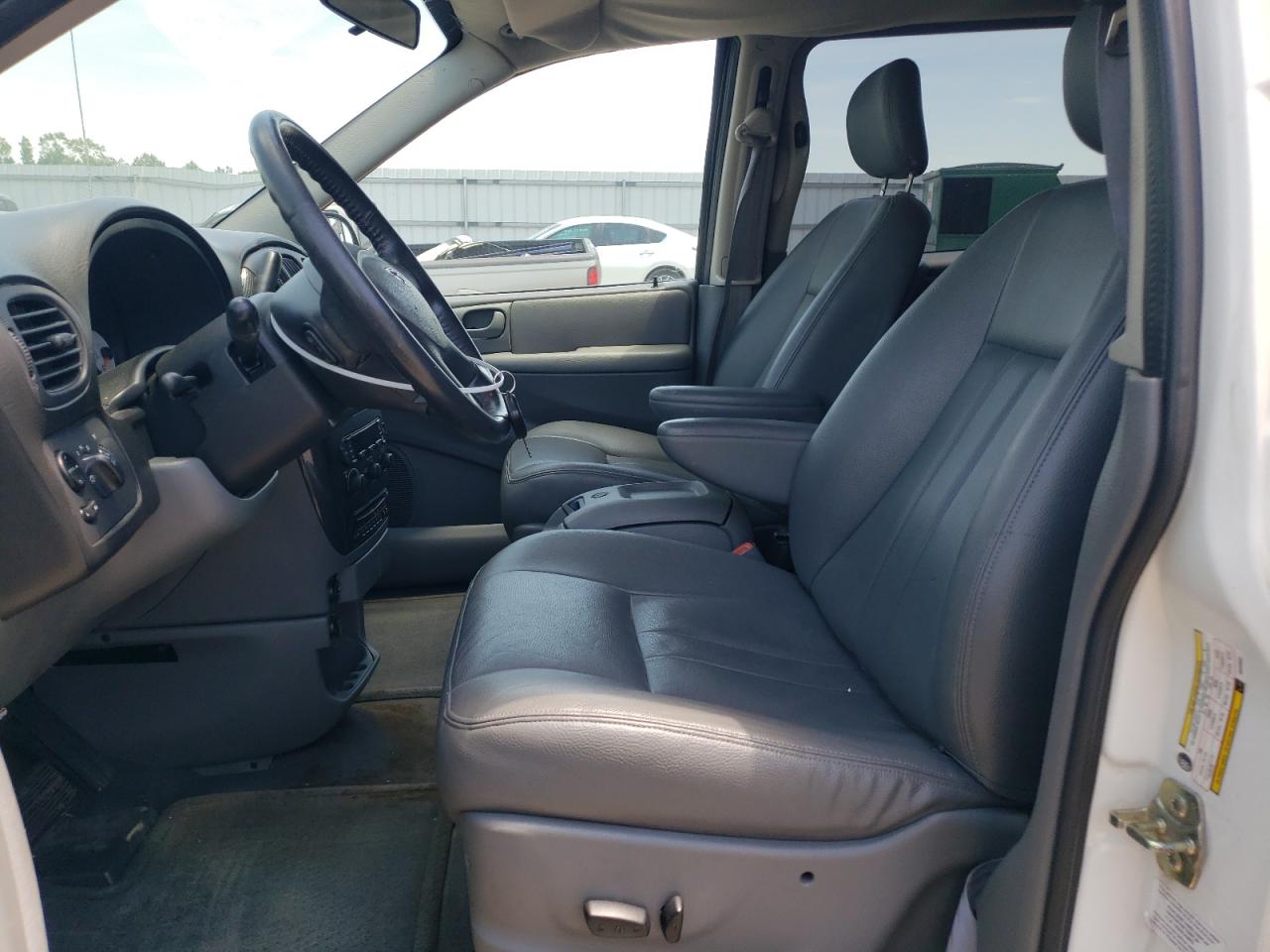 2005 Dodge Grand Caravan Sxt VIN: 2D8GP44L95R259560 Lot: 60692494