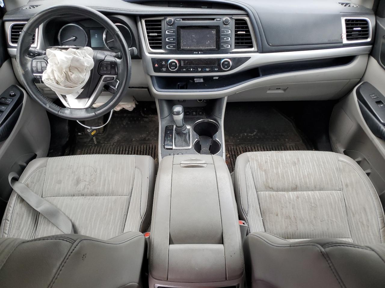 2015 Toyota Highlander Le VIN: 5TDBKRFH1FS123512 Lot: 59152624