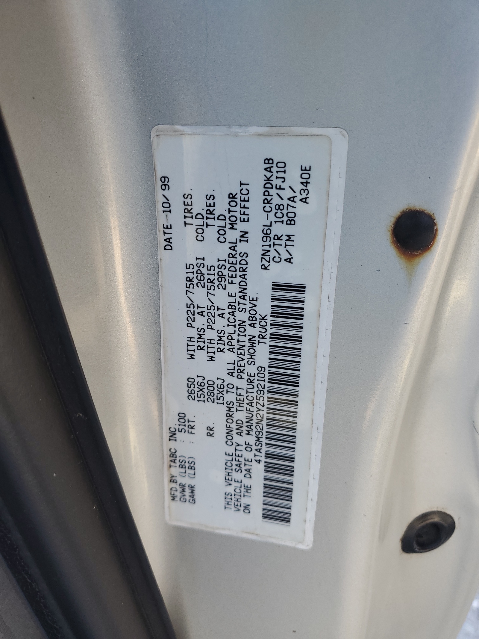 4TASM92N2YZ592109 2000 Toyota Tacoma Xtracab Prerunner