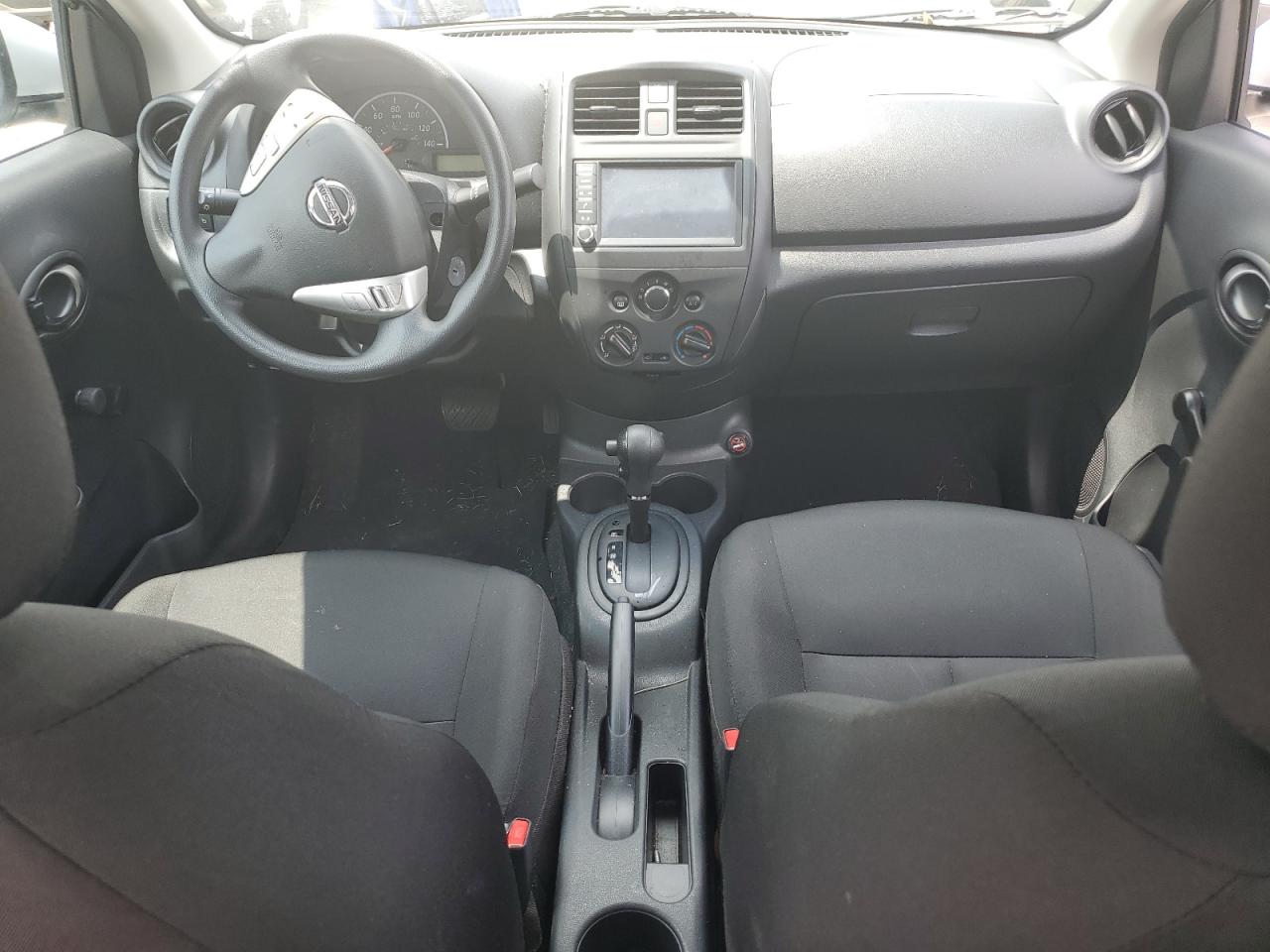 3N1CN7AP9KL877520 2019 Nissan Versa S