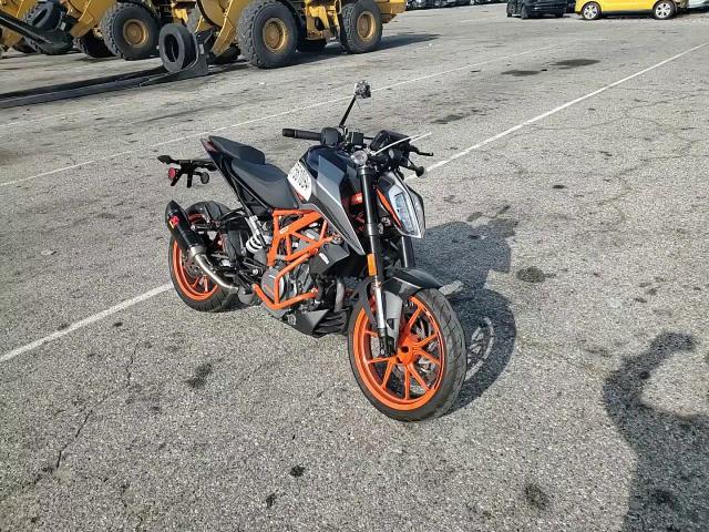 2021 Ktm 390 Duke VIN: MD2JPJ408MC256918 Lot: 57561094