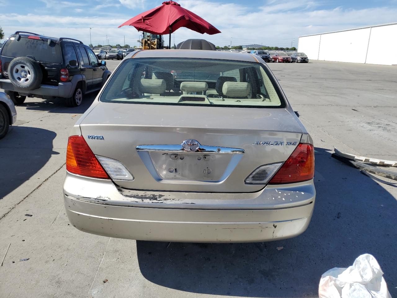 2000 Toyota Avalon Xl VIN: 4T1BF28B7YU064660 Lot: 60772954