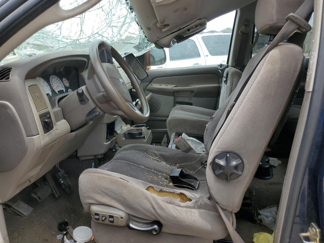 2004 Dodge Ram 1500 St VIN: 1D7HA18D84S747567 Lot: 59706304