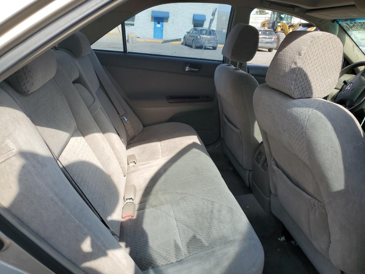 2004 Toyota Camry Le VIN: 4T1BE30K74U273752 Lot: 59285664