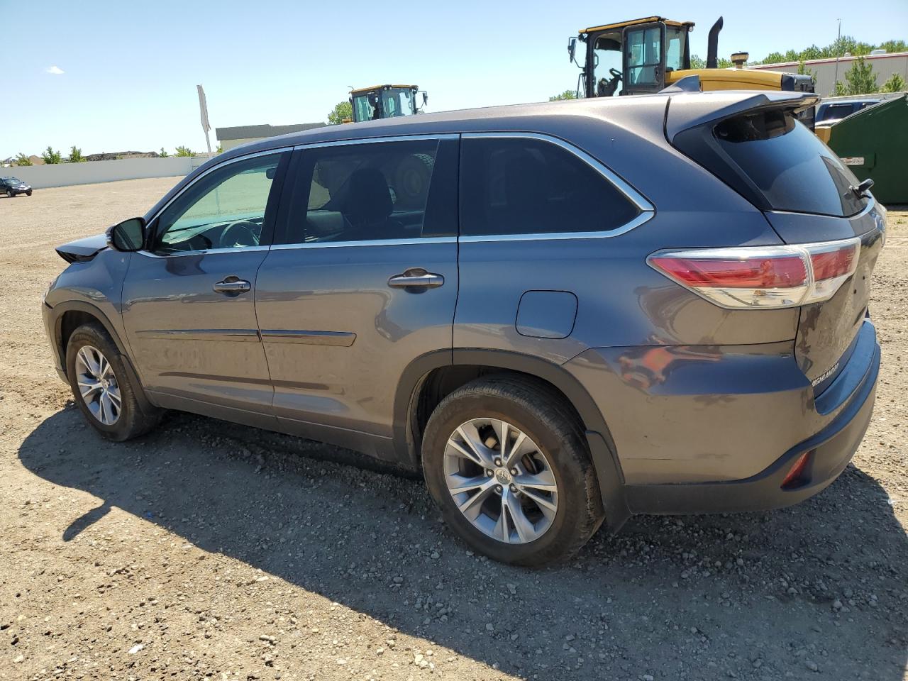 5TDBKRFH6FS182636 2015 TOYOTA HIGHLANDER - Image 2