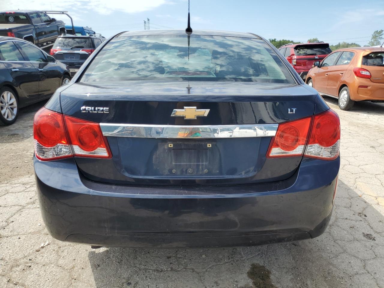 VIN 1G1PC5SB1E7458056 2014 CHEVROLET CRUZE no.6