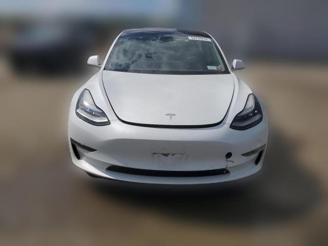  TESLA MODEL 3 2020 Білий