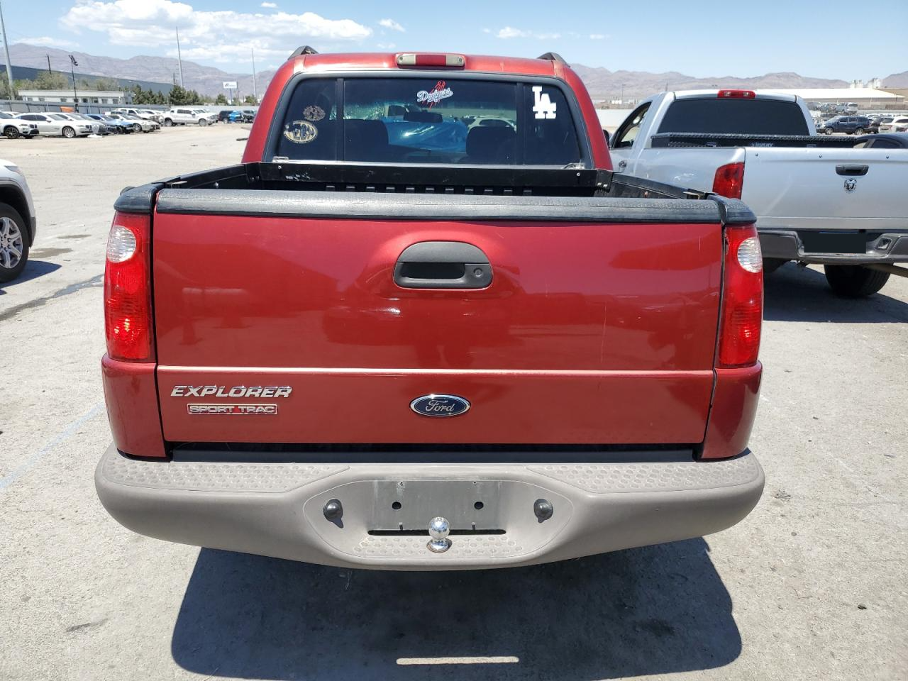 1FMZU67E81UB38584 2001 Ford Explorer Sport Trac