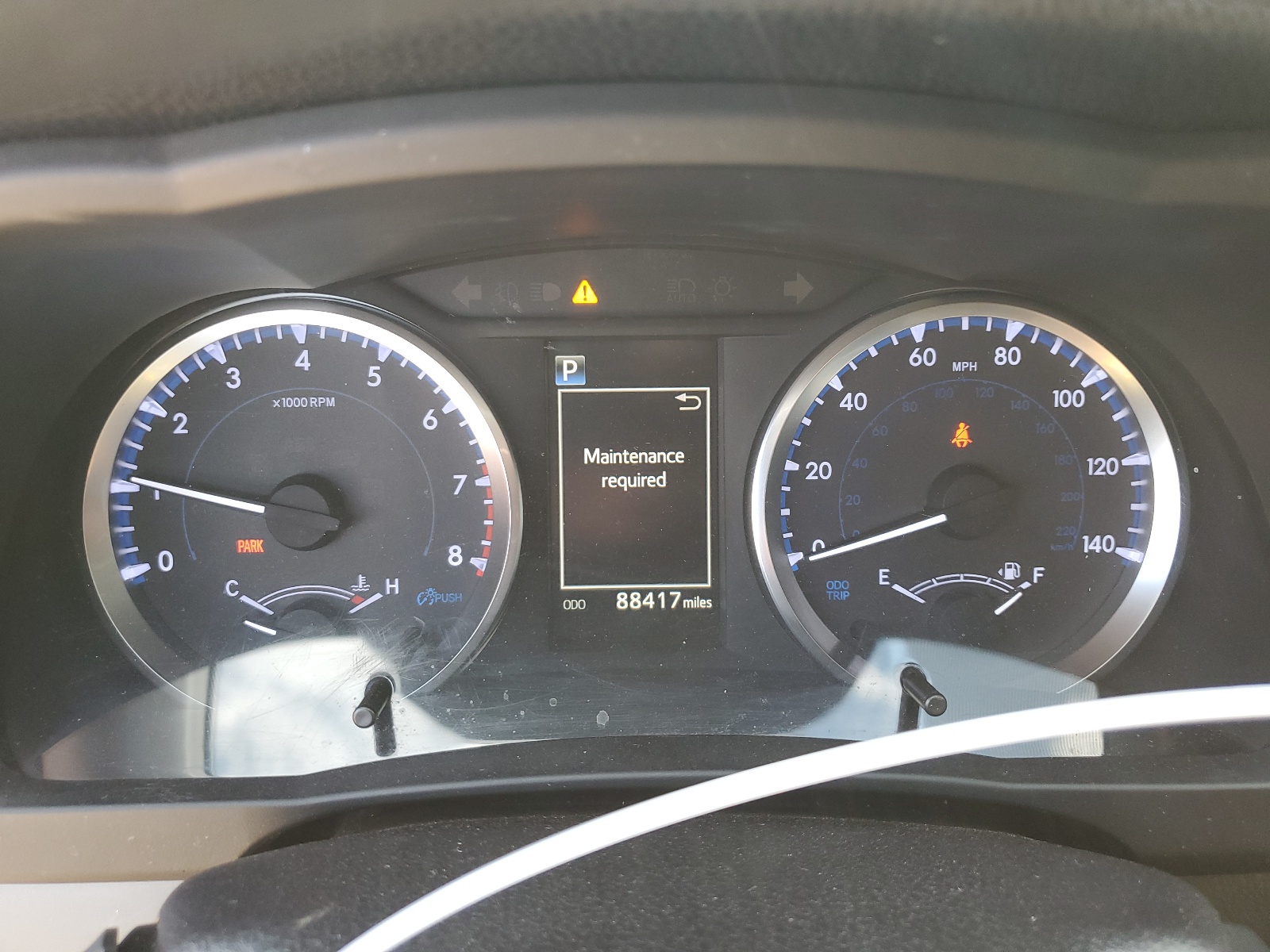 5TDBZRFH4KS945436 2019 Toyota Highlander Le