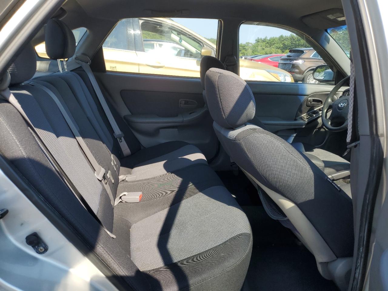 2005 Hyundai Elantra Gls VIN: KMHDN56DX5U143270 Lot: 59492734