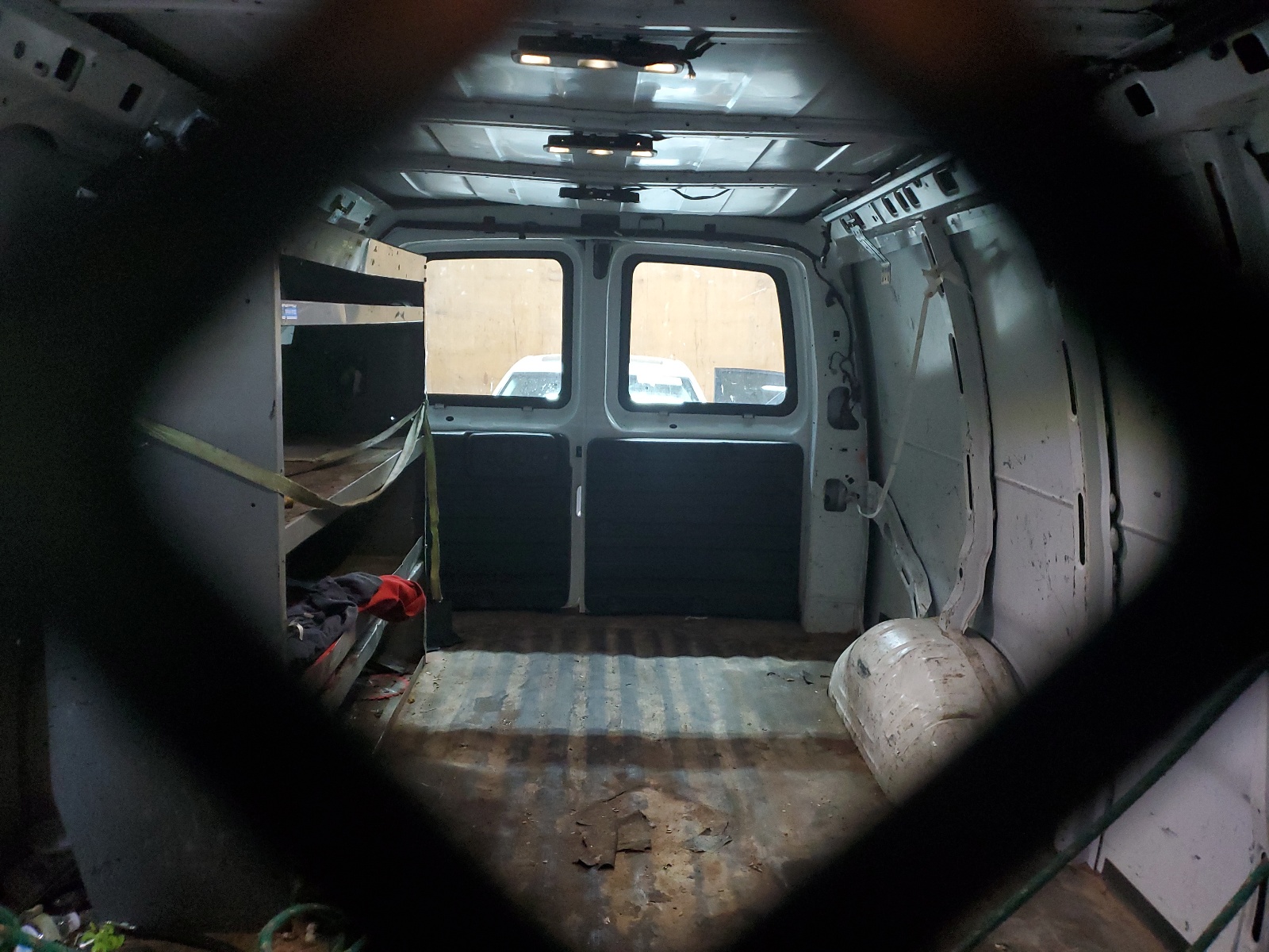 1GTW7BFF9H1346745 2017 GMC Savana G2500